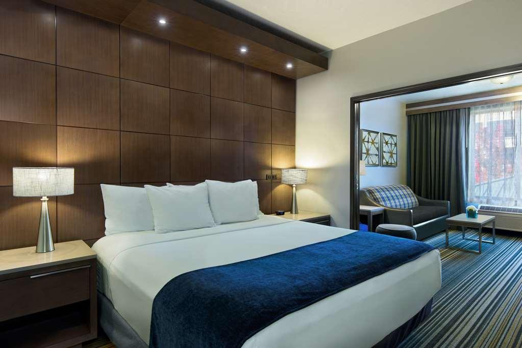 Oxford Suites Spokane Downtown Room photo