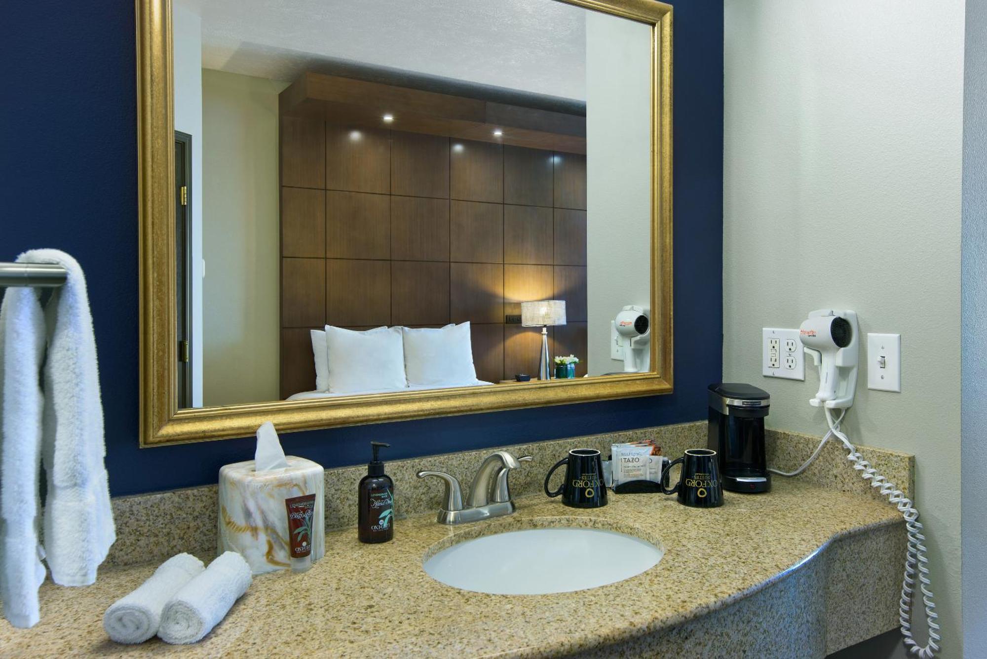Oxford Suites Spokane Downtown Room photo