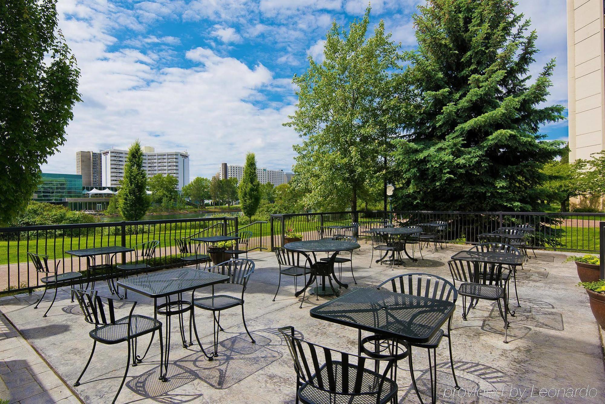 Oxford Suites Spokane Downtown Exterior photo