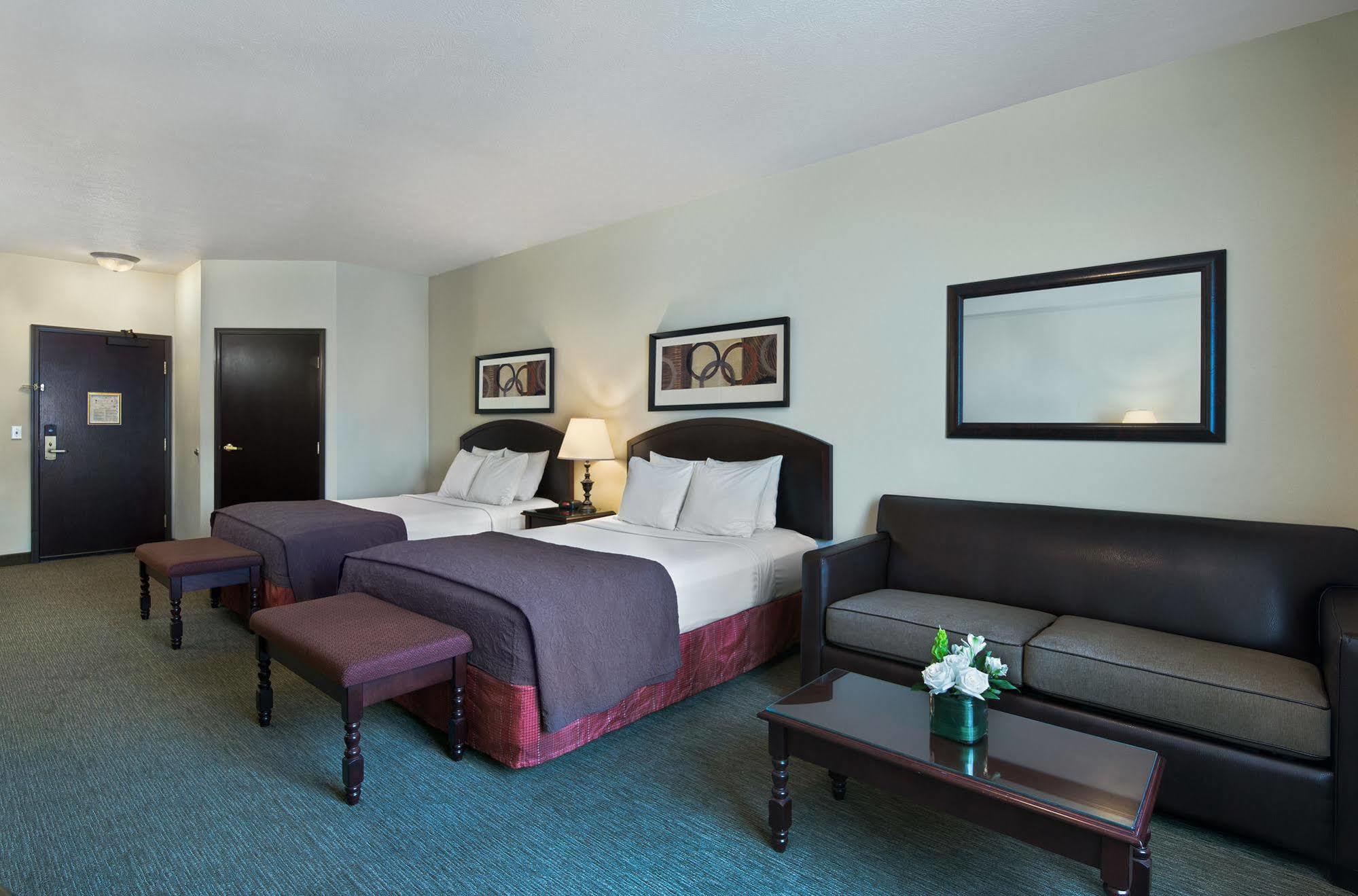 Oxford Suites Spokane Downtown Exterior photo