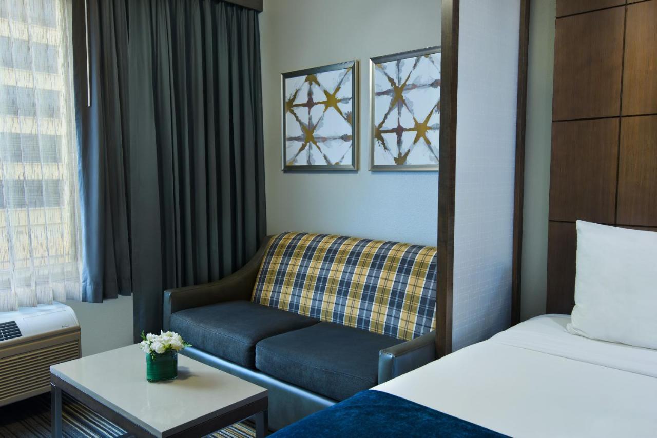 Oxford Suites Spokane Downtown Exterior photo