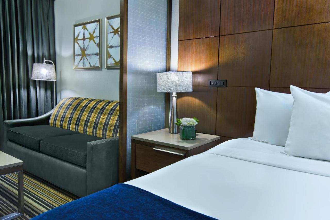 Oxford Suites Spokane Downtown Exterior photo