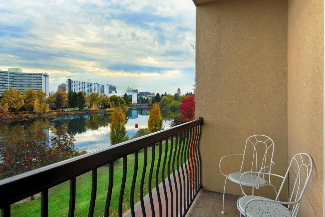 Oxford Suites Spokane Downtown Exterior photo